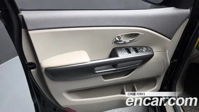 Kia Carnival — фото 24