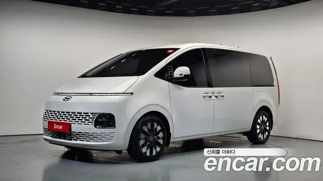 Hyundai Staria — фото 1