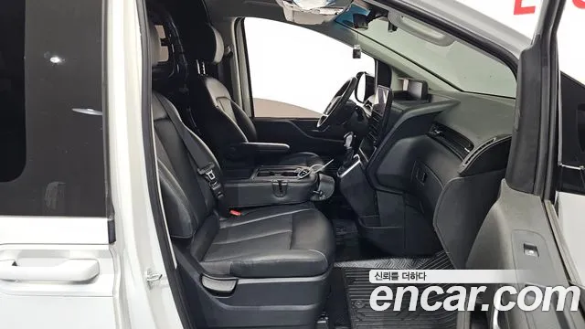 Hyundai Staria — фото 13