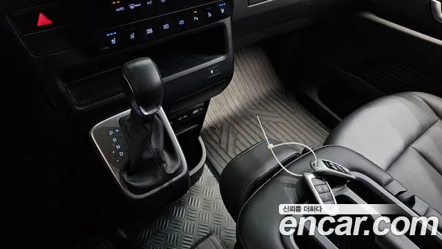 Hyundai Staria — фото 9