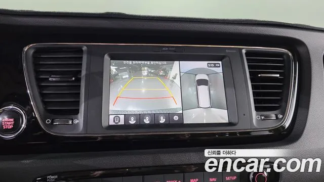 Kia Carnival — фото 14