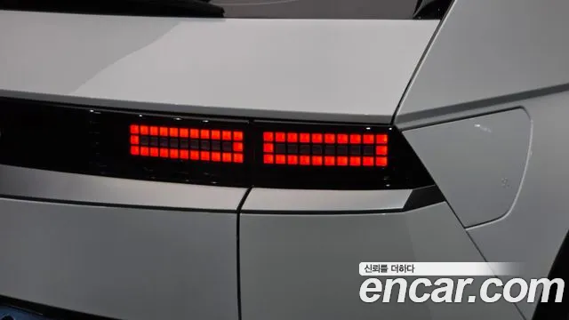 Hyundai Ioniq 5 — фото 23