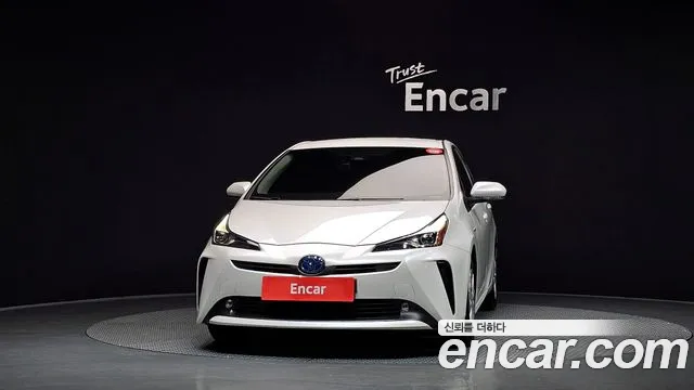 Toyota Prius — фото 3