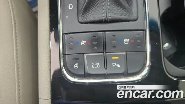 Kia Carnival — фото 11