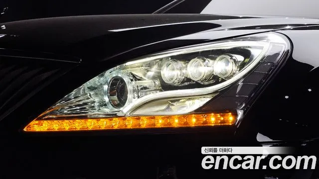 Hyundai Equus — фото 22
