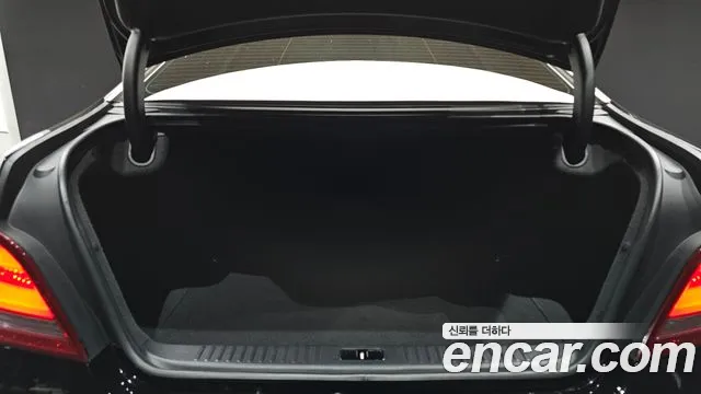 Hyundai Equus — фото 34