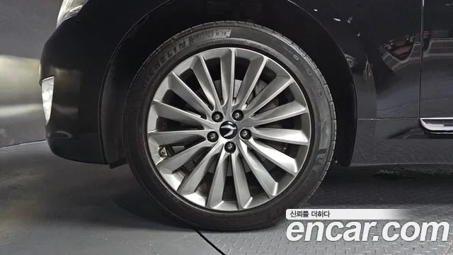 Hyundai Equus — фото 4