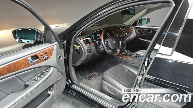 Hyundai Equus — фото 9