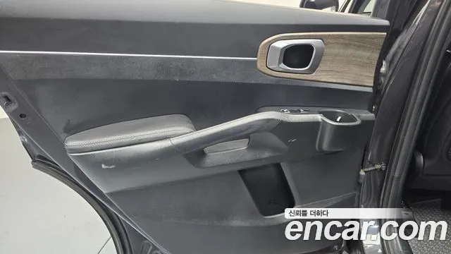 Kia Sorento — фото 25
