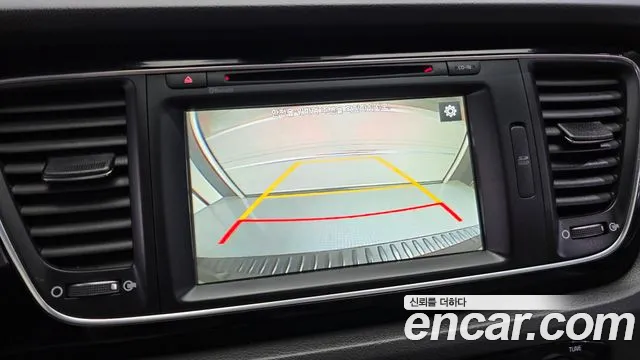 Kia Carnival — фото 14