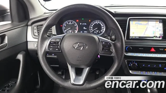 Hyundai Sonata — фото 13