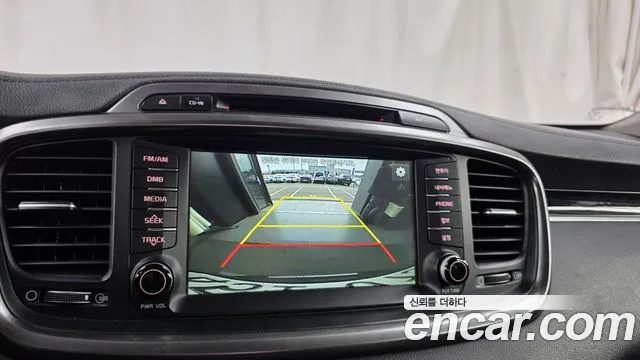 Kia Sorento — фото 15