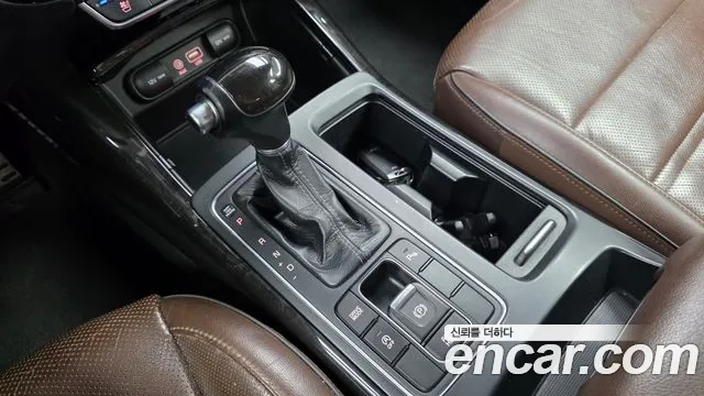 Kia Sorento — фото 9
