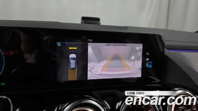 Mercedes-Benz EQA — фото 15