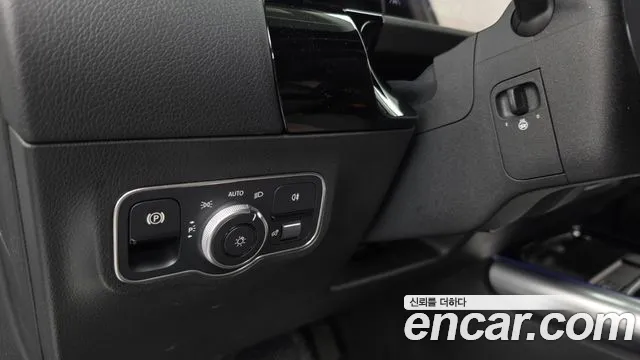 Mercedes-Benz EQA — фото 19
