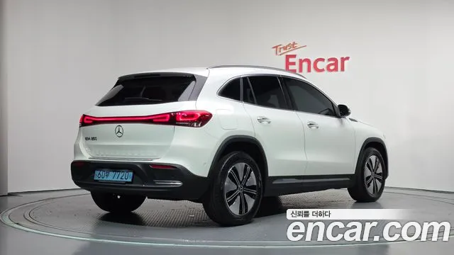 Mercedes-Benz EQA — фото 2