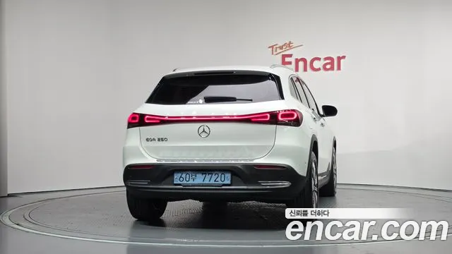 Mercedes-Benz EQA — фото 4