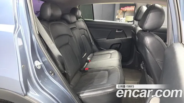 Kia Sportage — фото 11