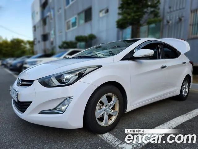 Hyundai Avante — фото 3