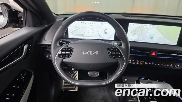Kia EV6 — фото 13