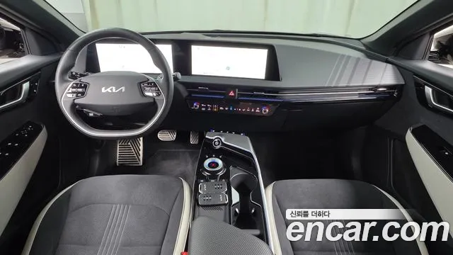 Kia EV6 — фото 6