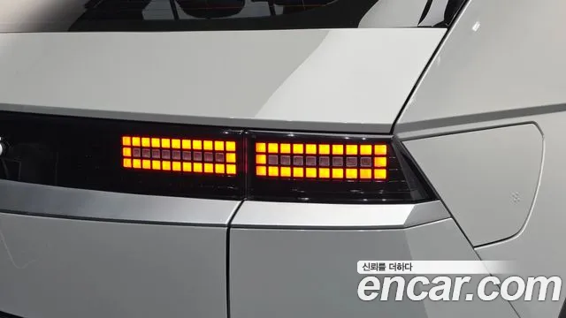 Hyundai Ioniq 5 — фото 23