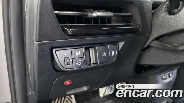 Kia EV6 — фото 17