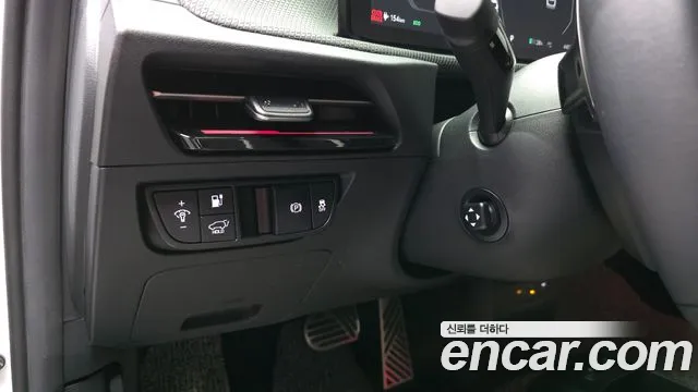Kia EV6 — фото 31