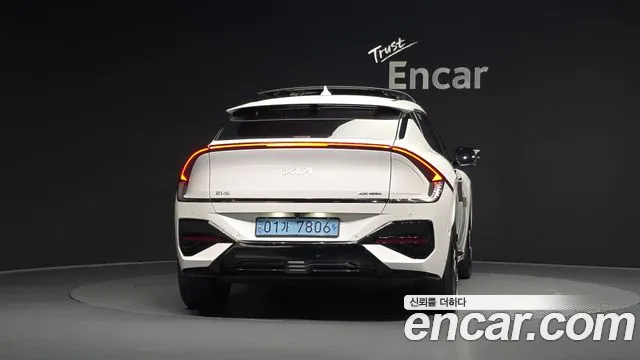Kia EV6 — фото 4