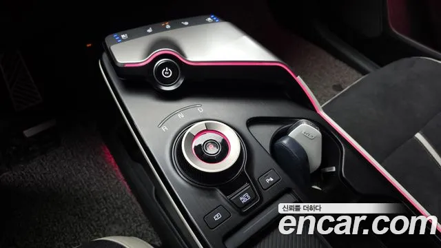 Kia EV6 — фото 9