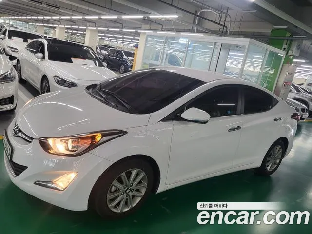Hyundai Avante — фото 3