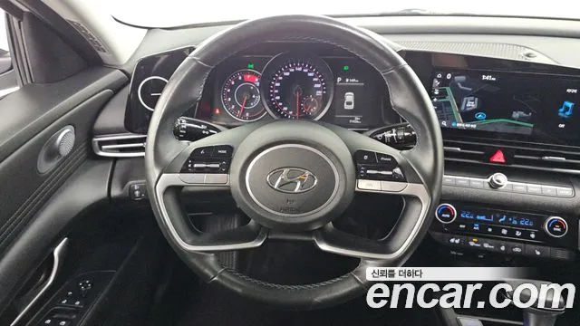 Hyundai Avante — фото 13