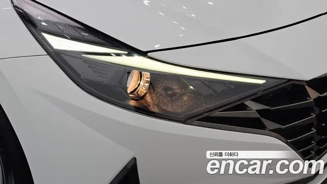 Hyundai Avante — фото 22
