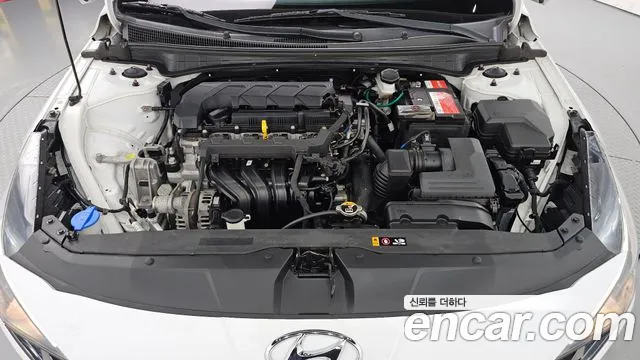 Hyundai Avante — фото 6