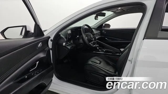 Hyundai Avante — фото 10