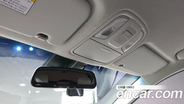 Kia Niro — фото 17