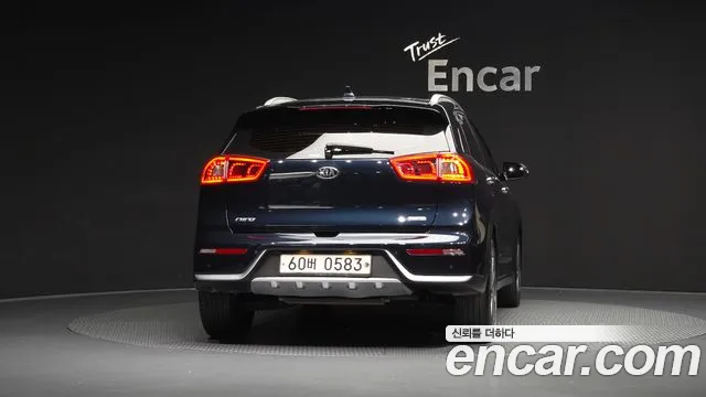 Kia Niro — фото 3