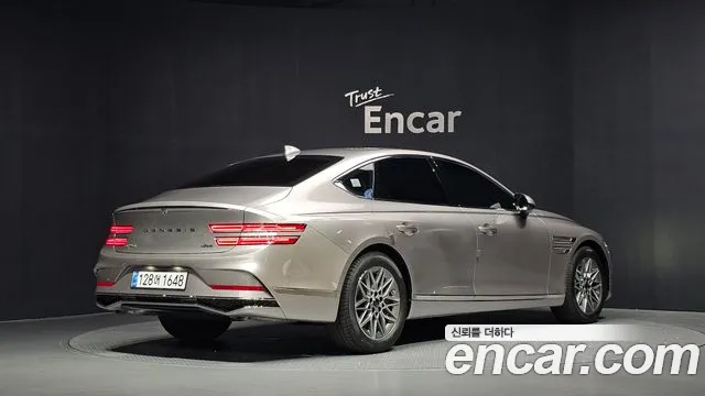 Genesis G80 — фото 1
