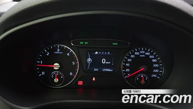Kia Sorento — фото 8