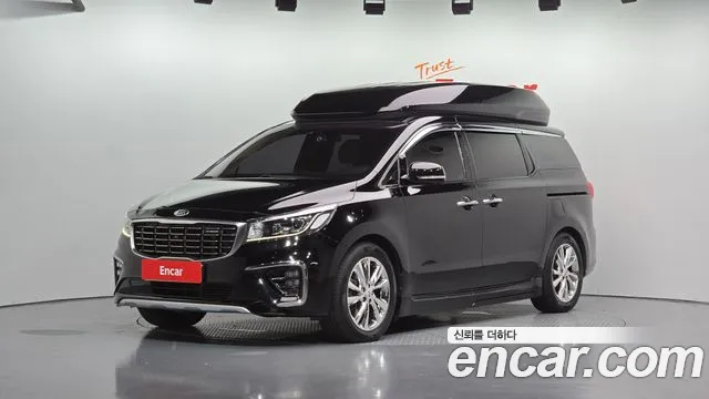 Kia Carnival — фото 1
