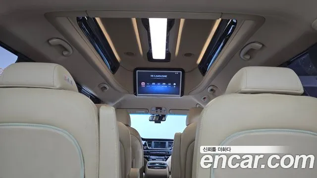 Kia Carnival — фото 16