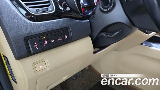 Kia Carnival — фото 19