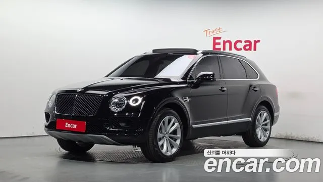 Bentley Bentayga — фото 1