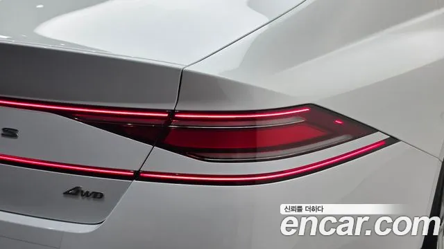 Genesis G90 — фото 23