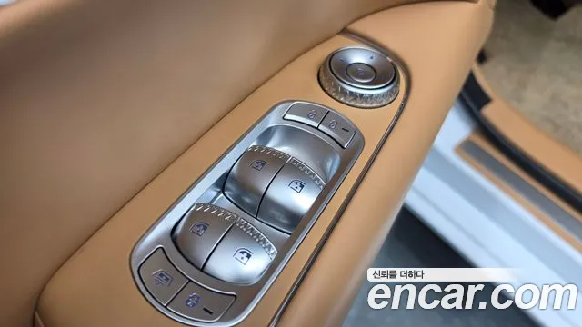 Genesis G90 — фото 39