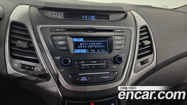 Hyundai Avante — фото 13