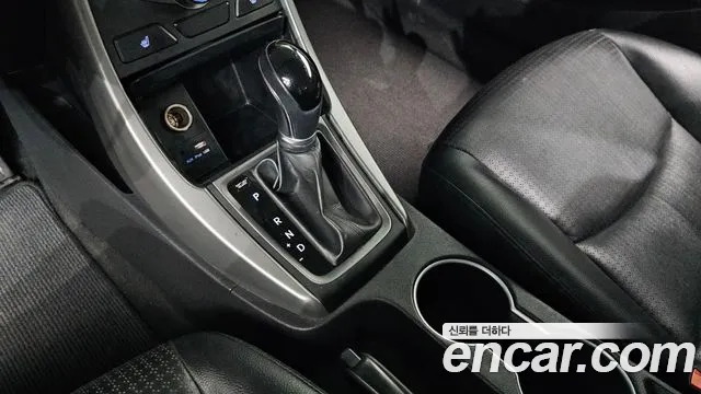 Hyundai Avante — фото 8