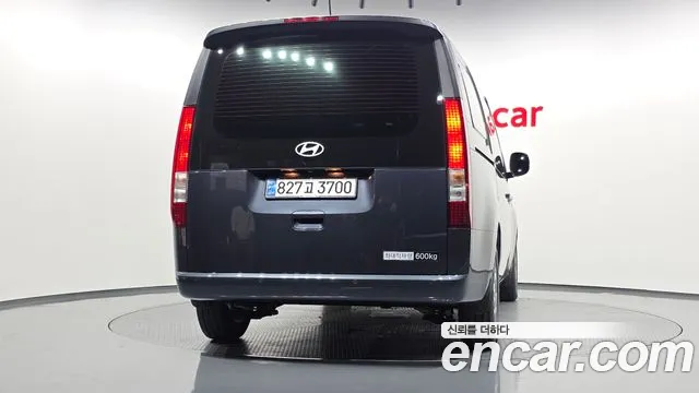 Hyundai Staria — фото 4