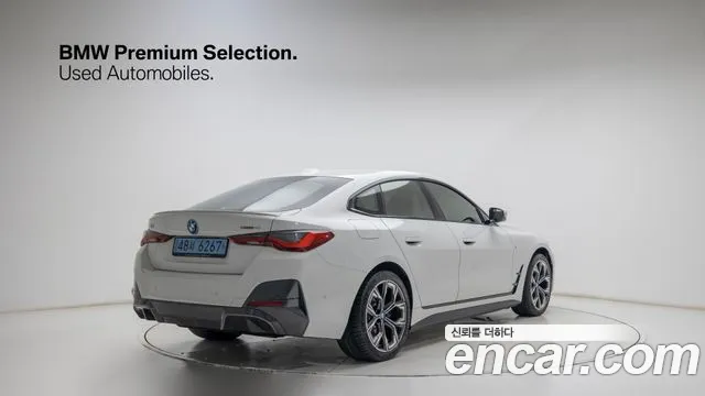 BMW i4 — фото 2