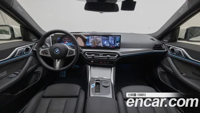 BMW i4 — фото 7